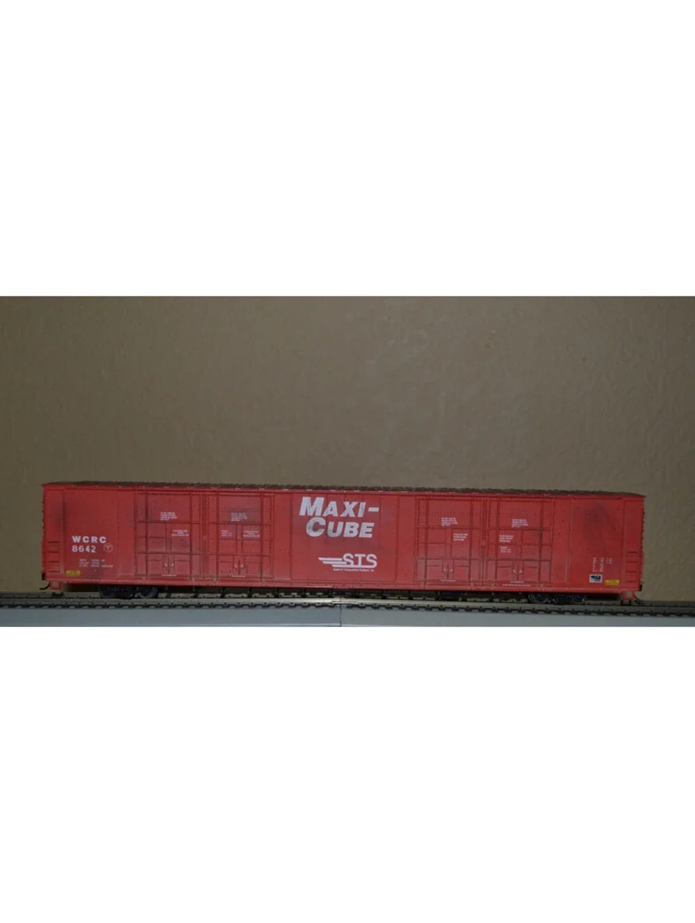 Athearn HO Maxi-Cube  86' 8 Door Boxcar WCRC 8642 Weathered